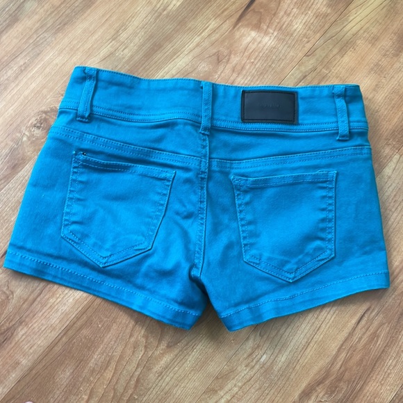Reve Jeans Shorts - Picture 3 of 3